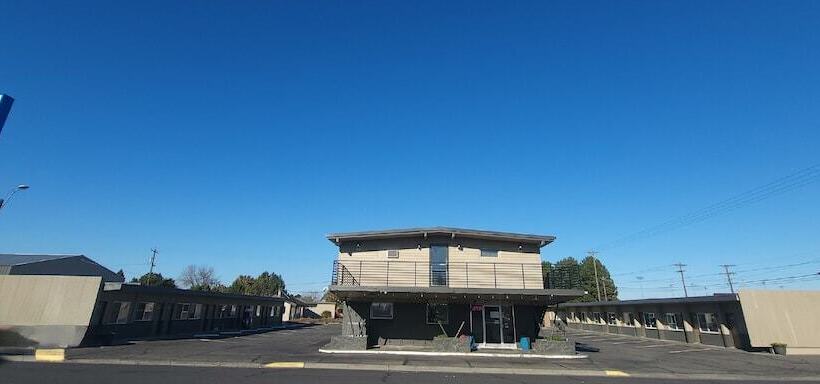 汽车旅馆  Othello Inn And Suites