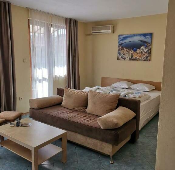 بنسيون Elena Guest House