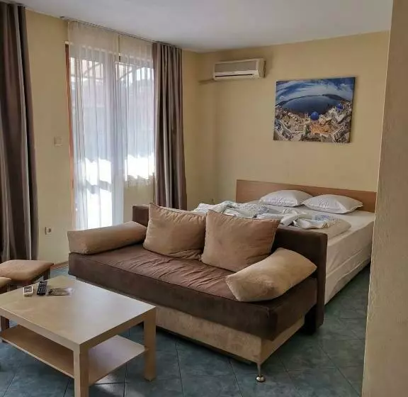 پانسیون Elena Guest House