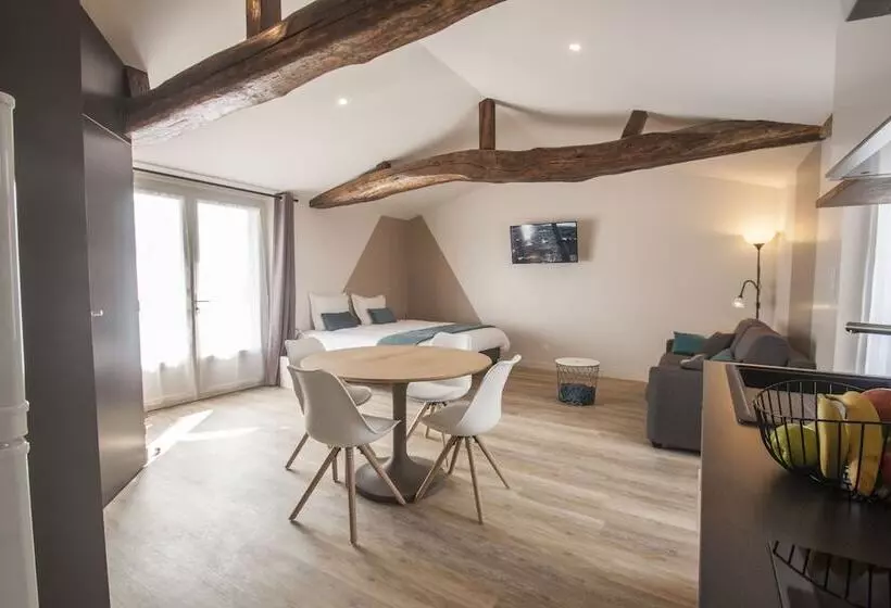 Majatalo Gîte Du Bois Brillant