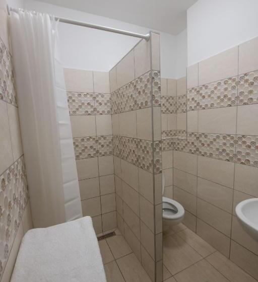 Пансион Hullam Rooms Siofok