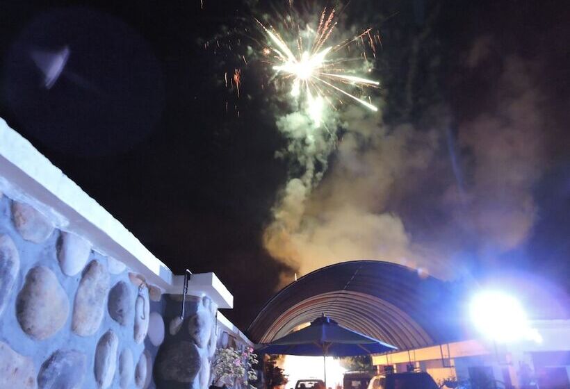 בית מלון כפרי Melgar Villa Valeria Boutique