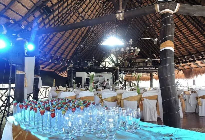 Hotelli Melgar Villa Valeria Boutique