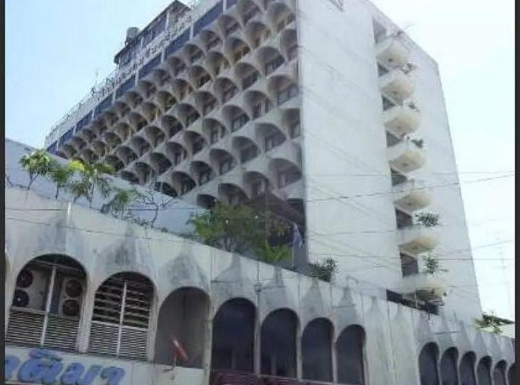 호텔 Amarin Nakorn