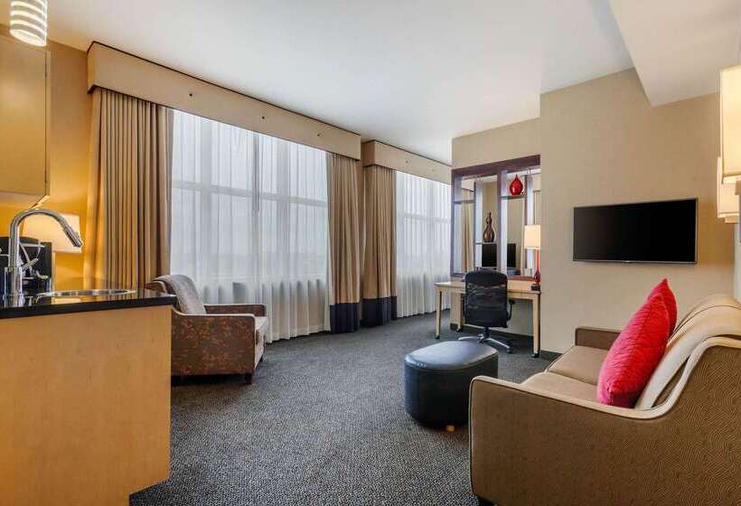 Cambria Hotel Denver International Airport