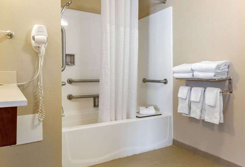 호텔 Comfort Suites Amish Country