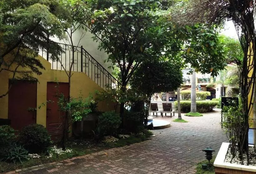 酒店 Crown Regency Residences Davao