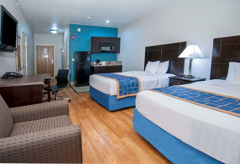 فندق Days Inn & Suites By Wyndham San Antonio Near Frost Bank Center