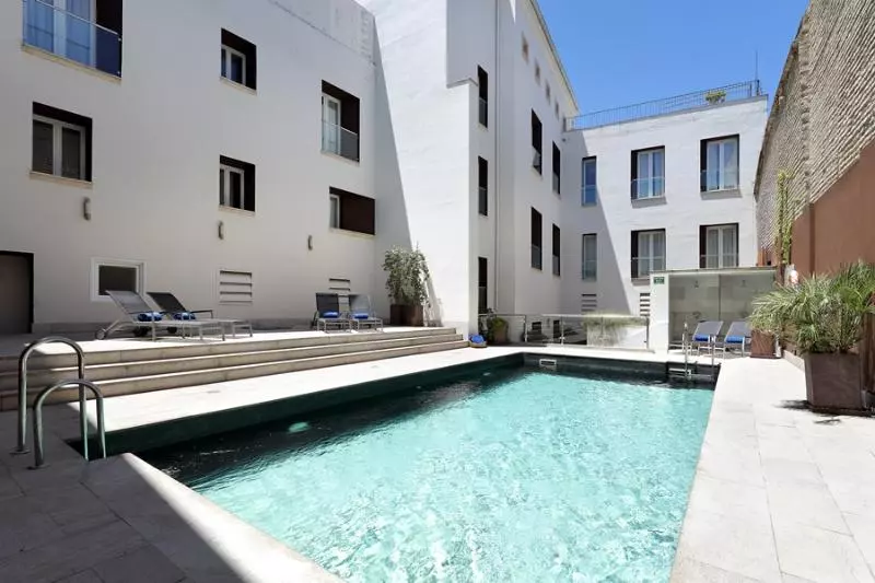 هتل Eurostars Sevilla Boutique