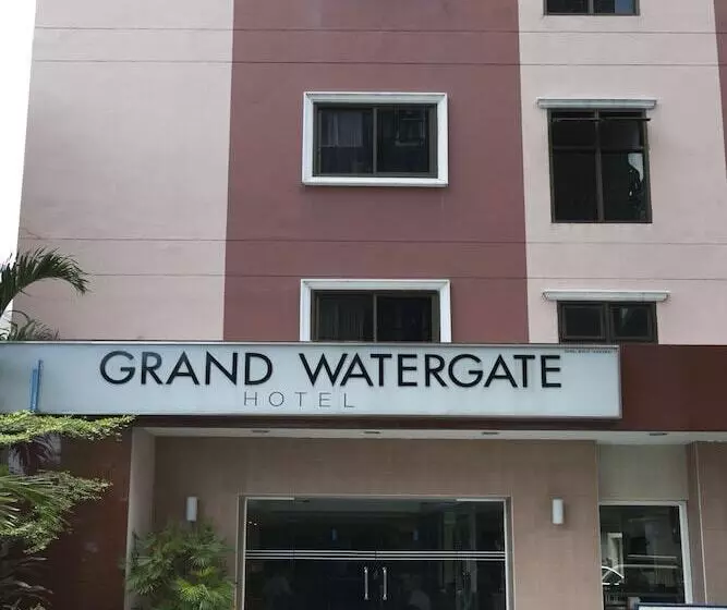 هتل Grand Watergate