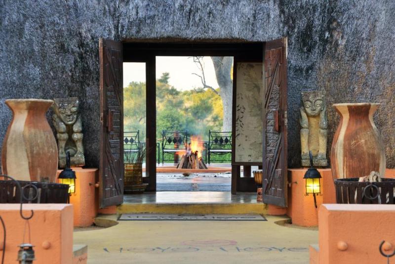 בית מלון כפרי Hoyo Hoyo Safari Lodge