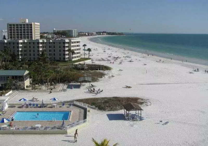 Отель Jamaica Royale