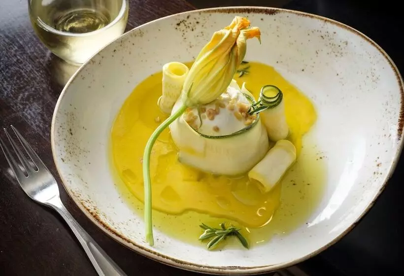 Kimpton Hotel Monaco Baltimore Inner Harbor, An Ihg