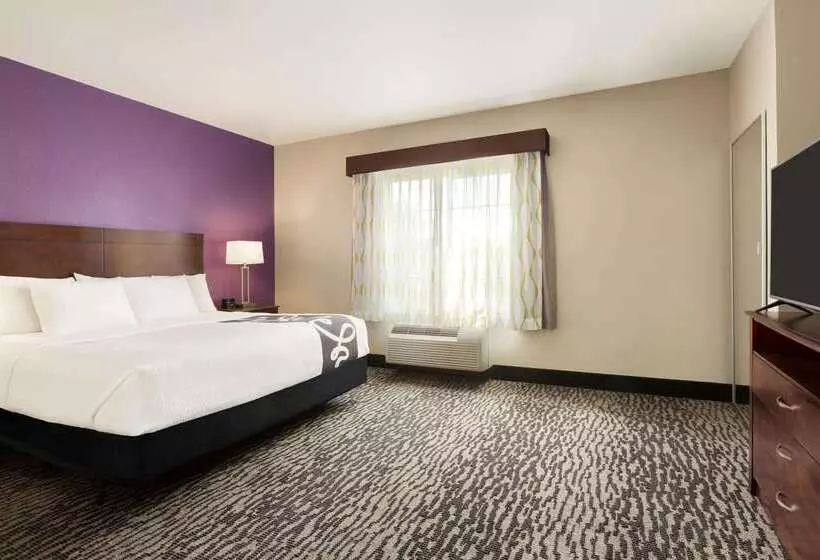 Отель La Quinta By Wyndham Fresno Northwest