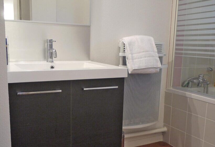 ホテル Lagrange Vacances Les Bastides De Lascaux