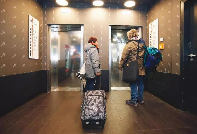 Meininger Hotel Berlin Hauptbahnhof