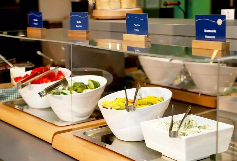 Meininger Hotel Berlin Hauptbahnhof