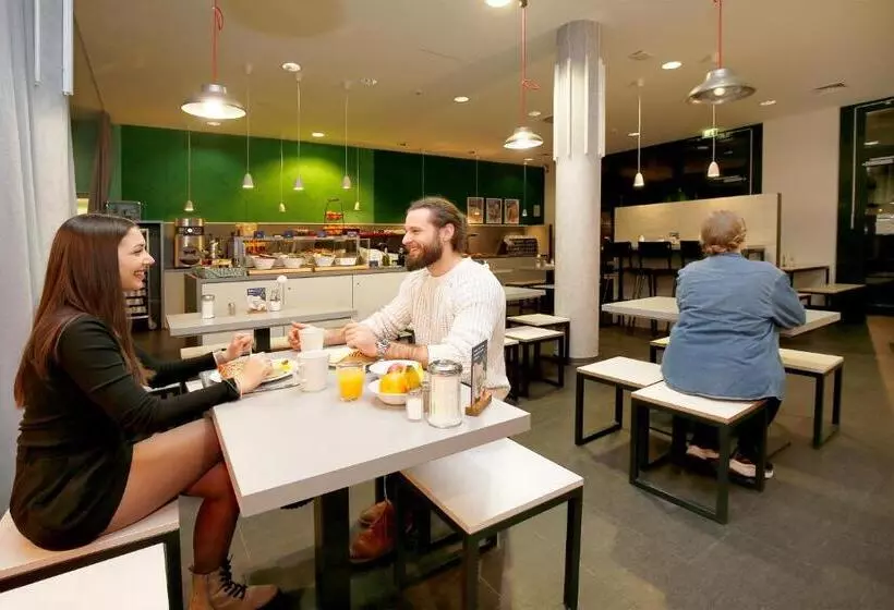 Meininger Hotel Berlin Hauptbahnhof