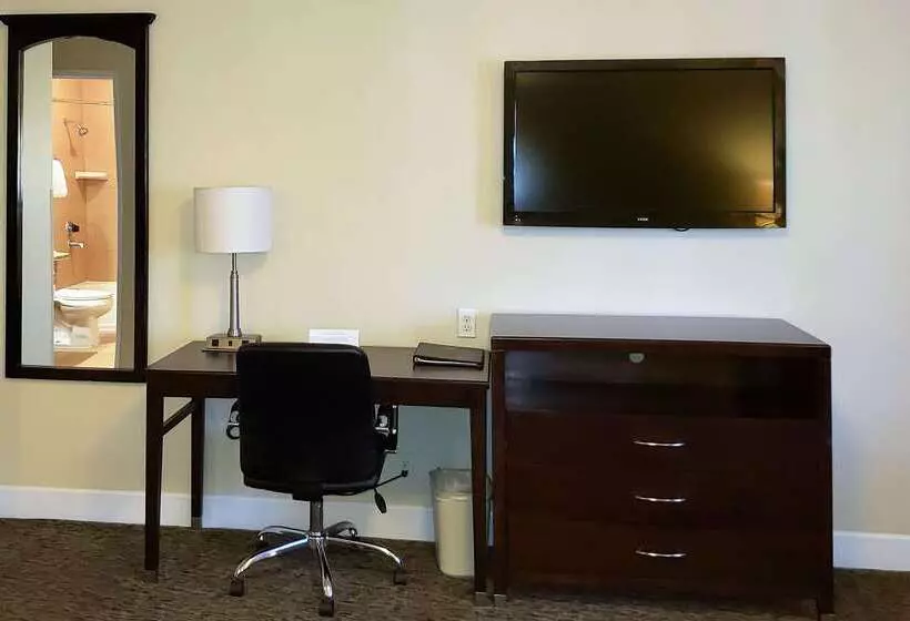 Отель Quality Inn Ontario Airport Convention Center
