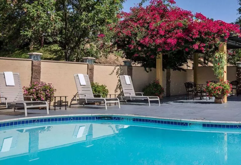 Отель Quality Inn Ontario Airport Convention Center