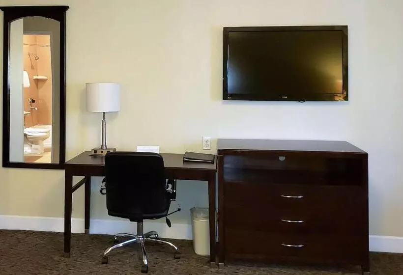 Отель Quality Inn Ontario Airport Convention Center