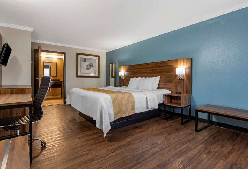 호텔 Quality Inn & Suites Ft. Jackson Maingate