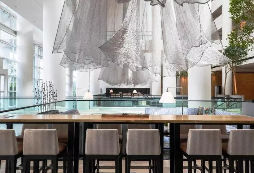 בית מלון כפרי Renaissance Schaumburg Convention Center