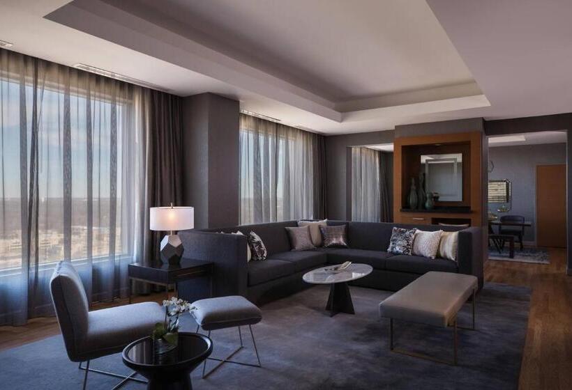 فندق Renaissance Schaumburg Convention Center