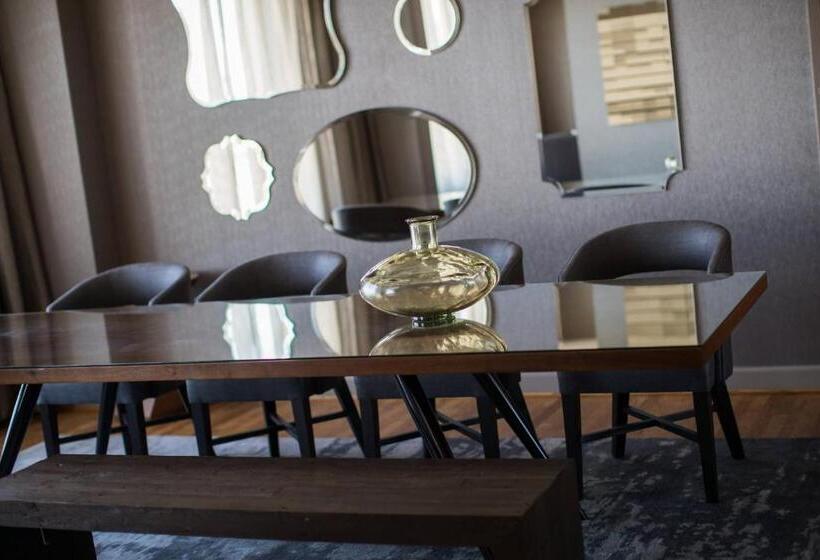 فندق Renaissance Schaumburg Convention Center