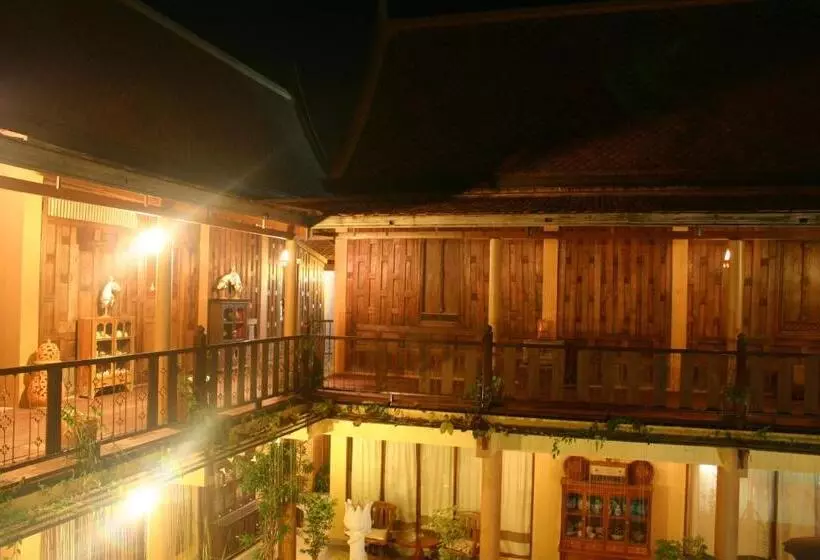 Отель Ruean Thai