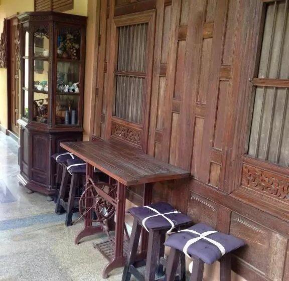 Отель Ruean Thai