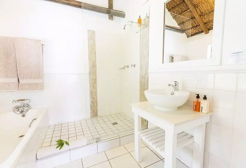 בית מלון כפרי Sandals Guest House