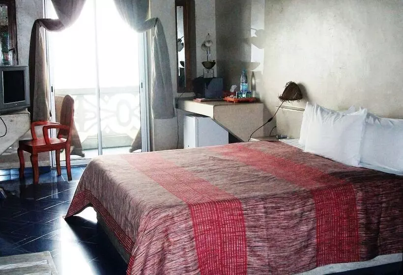 هتل Hôtel Le Sokhamon