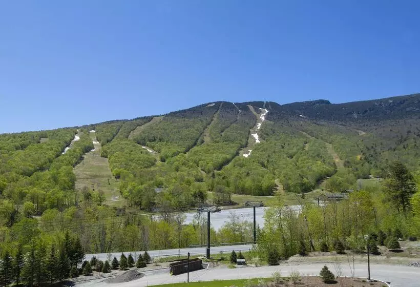 בית מלון כפרי The Lodge At Spruce Peak, A Destination By Hyatt Residence