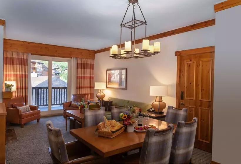 בית מלון כפרי The Lodge At Spruce Peak, A Destination By Hyatt Residence