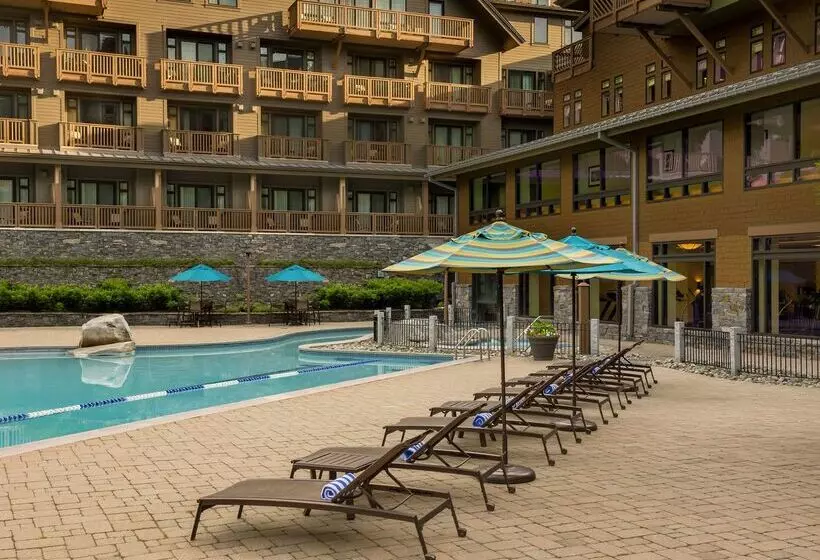 בית מלון כפרי The Lodge At Spruce Peak, A Destination By Hyatt Residence