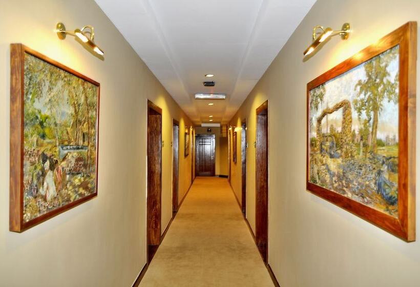 هتل The Residency