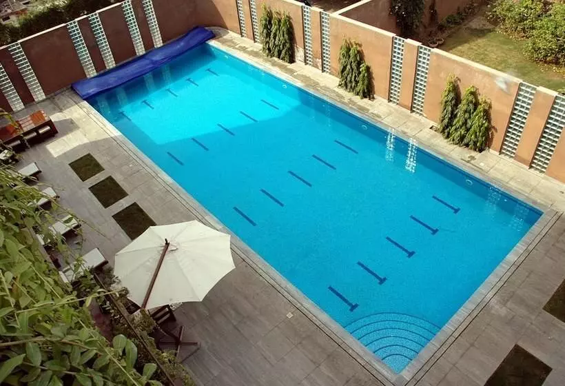 هتل The Residency