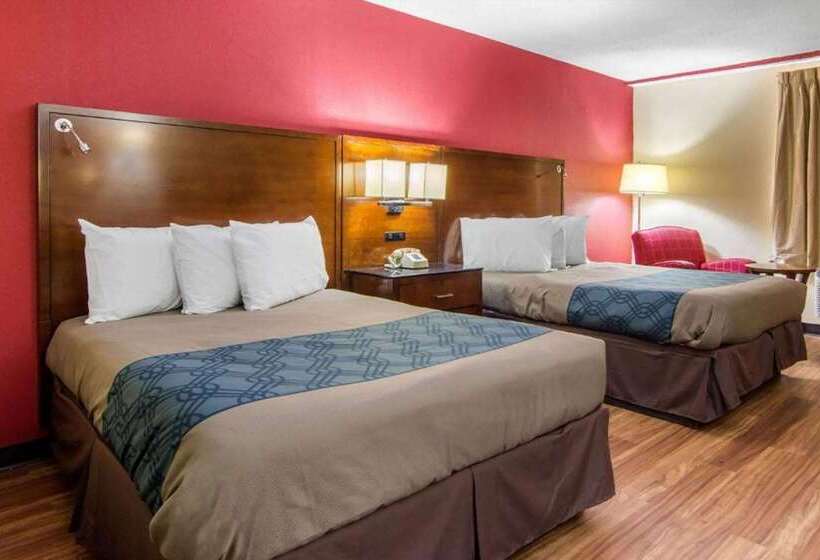 בית מלון כפרי Travelodge By Wyndham Forsyth