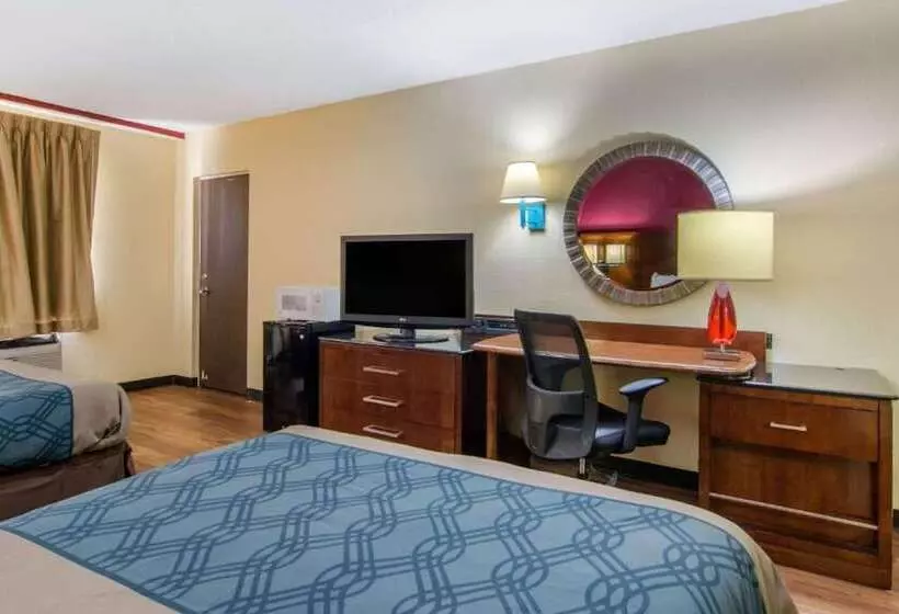 호텔 Travelodge By Wyndham Forsyth