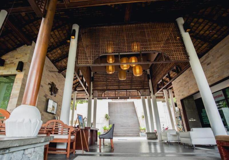 Kc Resort & Over Water Villas