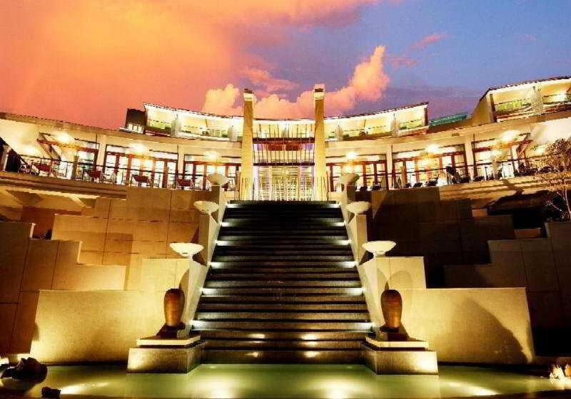 Kc Resort & Over Water Villas