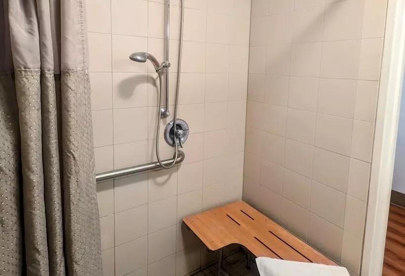 Мотель Econo Lodge