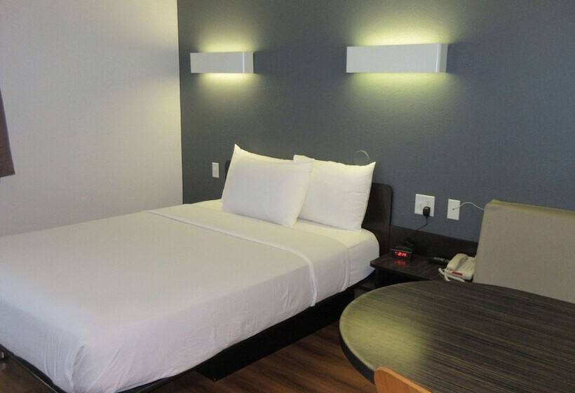 فندق على الطريق Econo Lodge