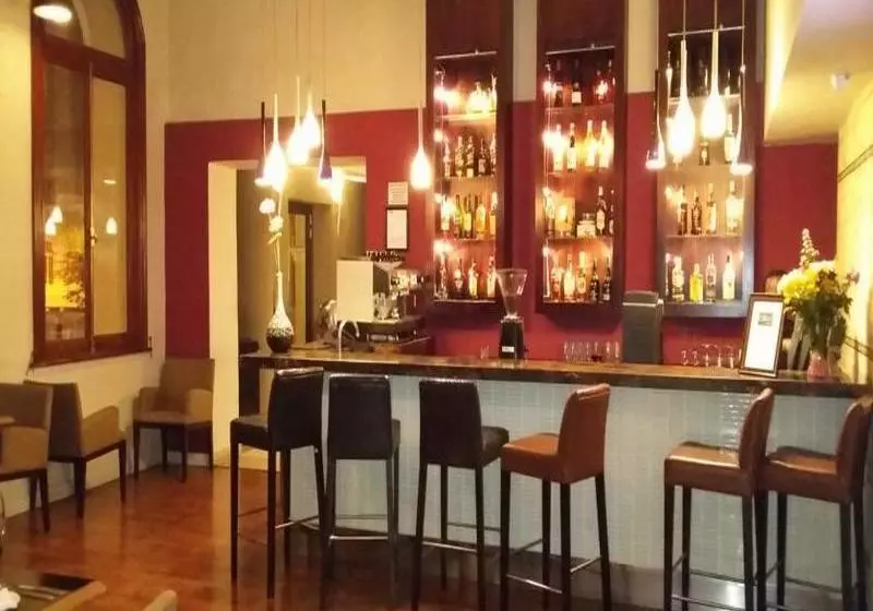 Hotel Adderley Residence