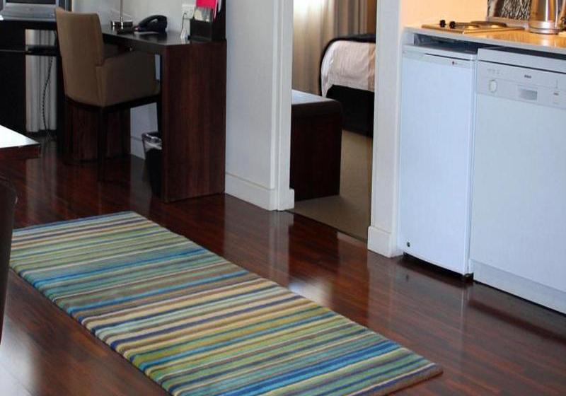 בית מלון כפרי Adderley Residence