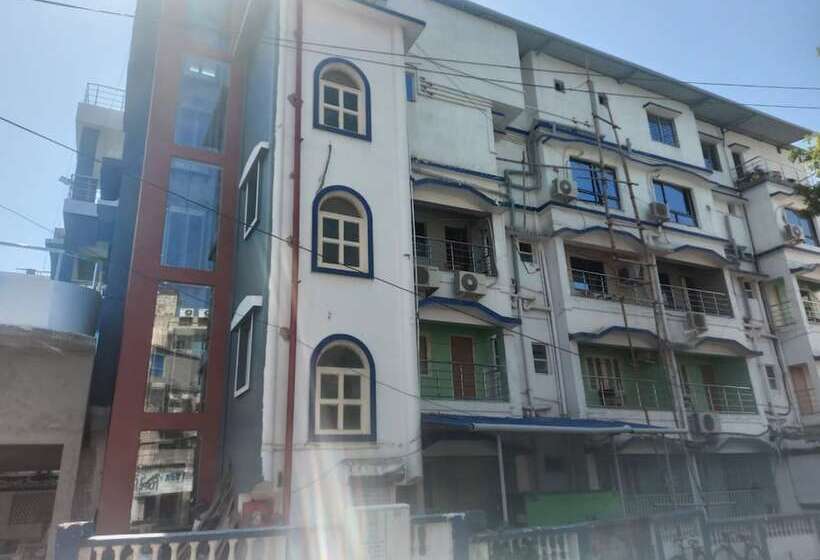 בית מלון כפרי Goroomgo Marine Blue Swimming Pool Digha