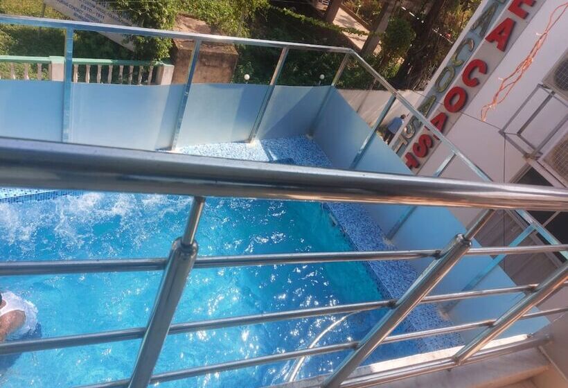 בית מלון כפרי Goroomgo Marine Blue Swimming Pool Digha