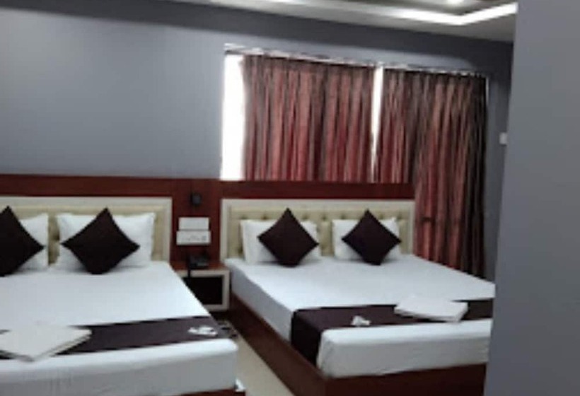 בית מלון כפרי Goroomgo Marine Blue Swimming Pool Digha