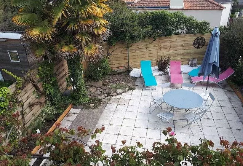 Aamiaismajoitus (B&B) Maison Tartifume